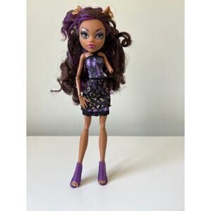 Scaris: City of Frights Clawdeen Wolf Doll from Monster High 2008* Read